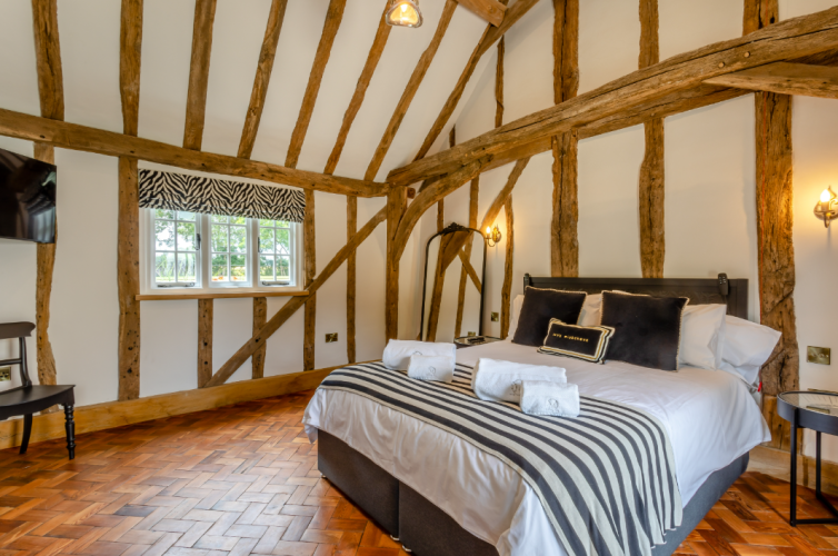 BandW bedroom
